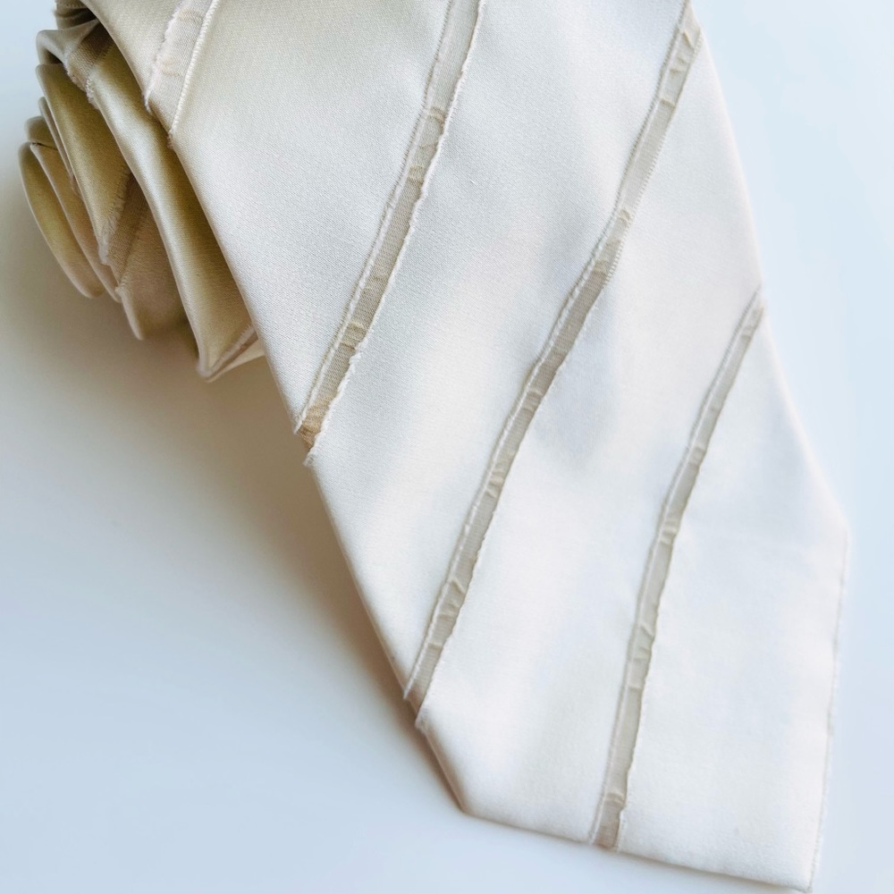 Kenneth Cole Silk Necktie
